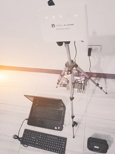 INTERNET SIGNAL BOOSTER IEEE COMPONENTS: SMART & GLOBE/MORE!