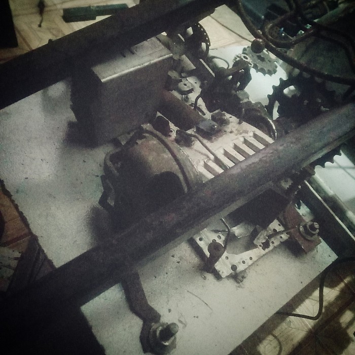 F1 STEERING